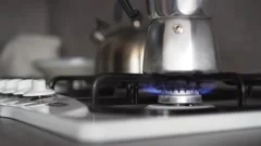 https://images.pond5.com/gas-stove-blue-flames-and-footage-148073703_iconm.jpeg