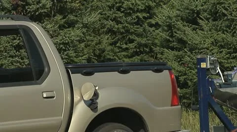 Gas in Truck 스톡 동영상 12425138