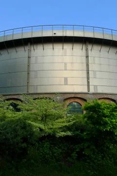 Gashouder building back Stock-Fotos