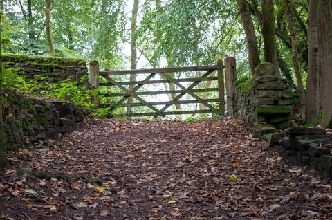 Gate at the end of a footpath Foto stock