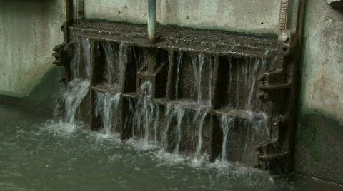 Gate Keeping Water from coming through 動画素材 478138