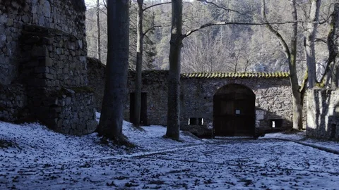 Gate in a medieval castle. Winter. Time lapse. Video stock 106723935