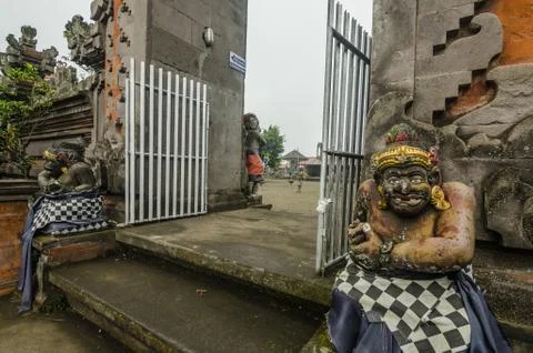 Gate statues temple Stock Photos