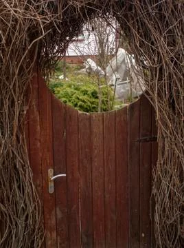 Gate with a window in the fence Foto stock