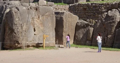 Gateway along the Zig-Zag Wall of Sacsayhuaman Video stock 78704429