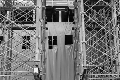 The gateway to the construction site of the skyscraper Foto stock