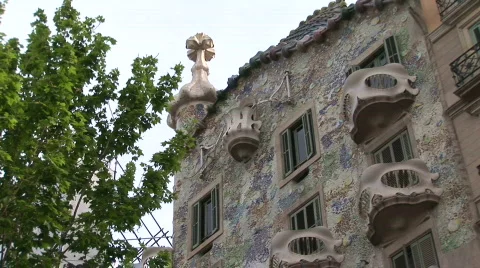 Gaudi Casa Batllo front facade Video stock 140691
