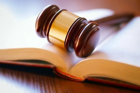 Gavel on sounding block 스톡 사진