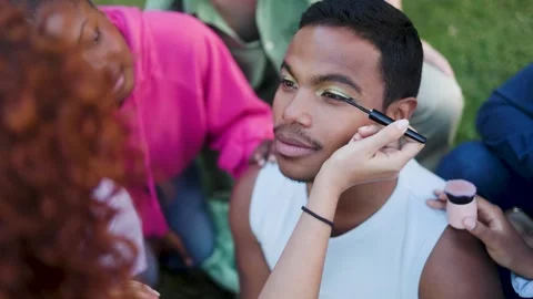 Gay hispanic man doing makeup with friends - Diverse people, Lgbt community and Video stock 338212808