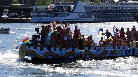 Gay pride boat Stock Footage 65879951