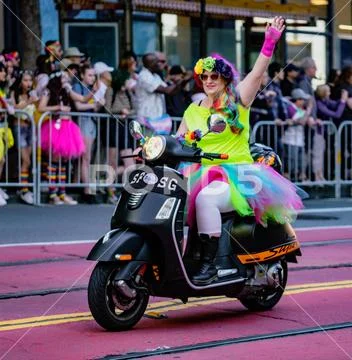 Gay Pride Parade in San Francisco - Dykes On Bikes lead the parade Stock Photos