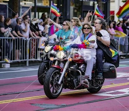 Gay Pride Parade in San Francisco - Dykes On Bikes lead the parade Stock Photos