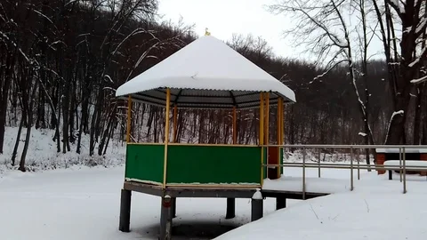 Gazebo on the lake 스톡 동영상 85397426