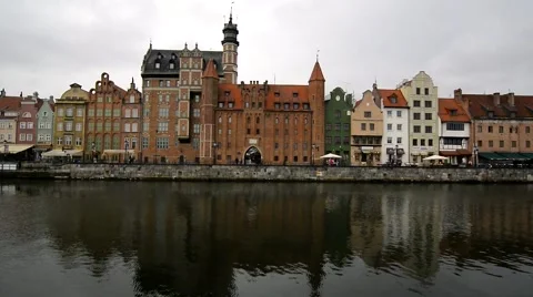Gdansk, The classic view  reflected in the River Motlawa. Stock Footage 43675452