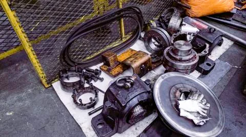 Gear box of rotating motor of machine, Take out part of machine to permanent  Foto stock