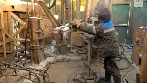 Gears floorhand drill pipe elevator Stock Footage 123793161