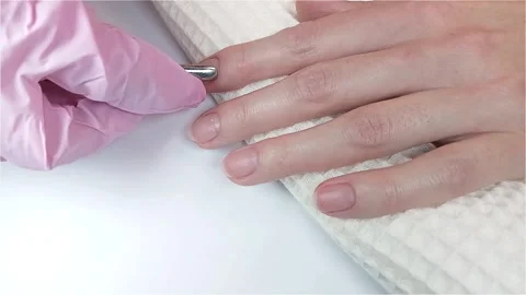 Gel polish manicure step-by-step video tutorial Stockbeeldmateriaal 276359574