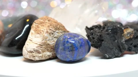 Gem stone rotates in circles Video stock 220095040