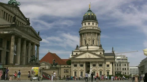 Gendarmenmarkt - Berlin, Germany Vídeo Stock 25893364