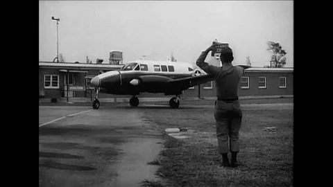 General Herbert Powell discusses how the United States Army trains its soldiers Stock Footage 113101829