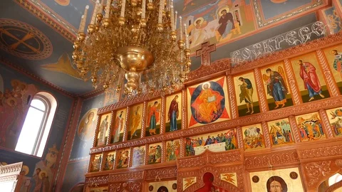 General plan of the altar of the icon of the Russian Orthodox Church Vídeos de archivo 129317916