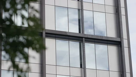 General view of reflective office windows on a corporate building exterior Stock-Footage 252019382