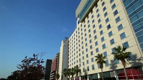 Generic Building In Sunlight Vídeo Stock 11701376