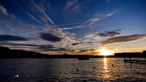 Geneva Lake Sun 動画素材 87844575