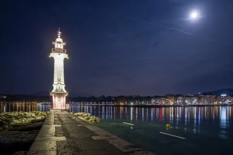Geneva lighthouse at night 스톡 사진