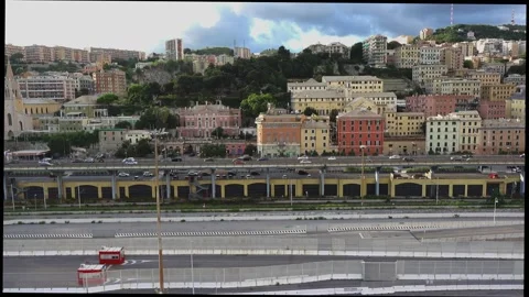 Genova trafic Vídeos de archivo 131372928