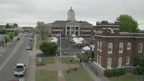 Gentle Clockwise Parallax View Of Local Farmer's Market Doing Business. 4K Stock Footage 152647241