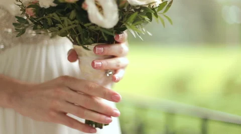 The gentle hand of the bride Stock-Footage 52711706