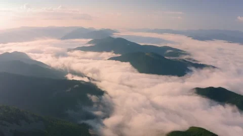 Gentle misty mountains  timelapse. Stock Footage 170788034