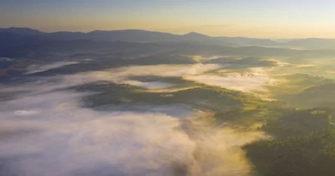 Gentle misty mountains  timelapse. Stock Footage 170794140