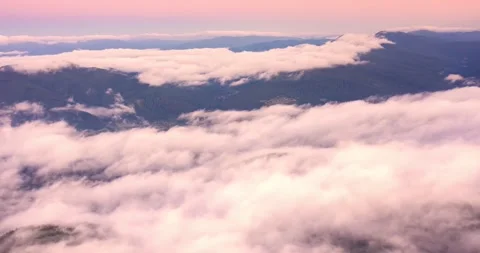 Gentle misty mountains  timelapse. Stock Footage 171475663