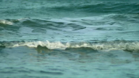 Gentle Ocean Wave Texture in Tropical Sea Vídeo Stock 340960901