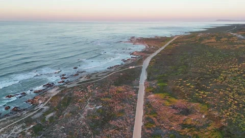 Gentle Waves Complement Tranquil Seaside Landscape. Peaceful Exploration Along Vídeos de archivo 331564287