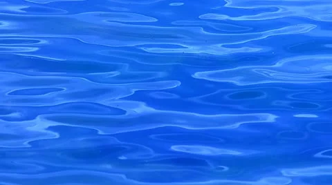 Gentle waves with shimmering reflections Video stock 10899040