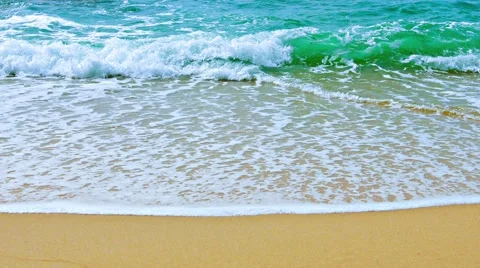 Gentle Waves Washing a Pristine Tropical Beach 库存影片 51231563