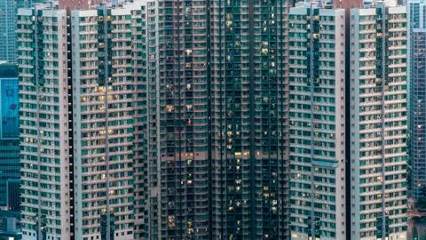 Geometric Building Block Pattern in Urban Architecture Nov 10 2025 Foto stock