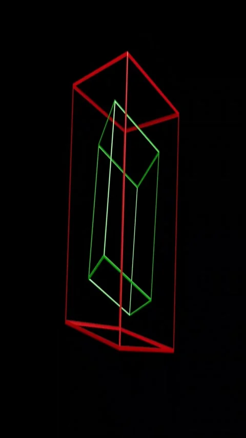 Geometric shapes rotating in 3D space. Wireframe cubes looping Vídeo Stock 339778563