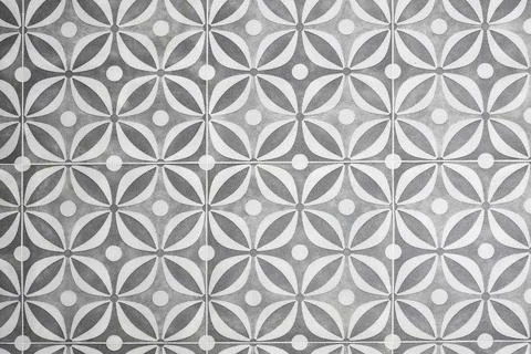 Geometric Tile Pattern With Interlocking Circles and Petal Motifs, Monochrome De Stock Photos