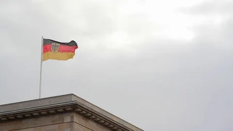 German government flag with eagle, Berlin, Germany 스톡 동영상 69990686