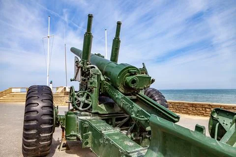 German gun emplacement of second world war on the coast of Arromanches in N.. Foto stock