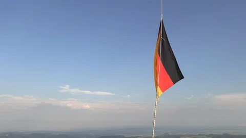 German nacionalfragge while ballooning Видео 93664114