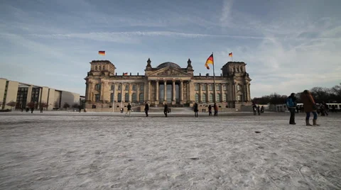 German parliament in winter 스톡 동영상 34615947