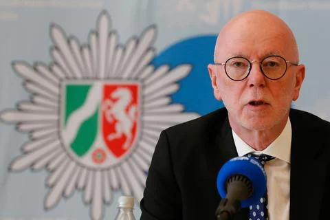 German searches objects in Dueren and Cologne and takes six persons into custody Stock Photos