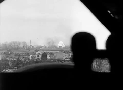 GERMANY - 1945: Forward observation - Observer Watches Smoke Rise Over the Town Vidéo 344494456