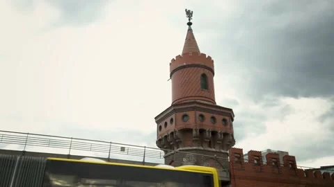 Germany, Berlin,  Oberbaum Bridge one of the most popular Berlin bridges 库存影片 132200748