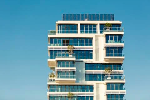 Germany, Berlin, upper section of modern apartment tower Foto stock
